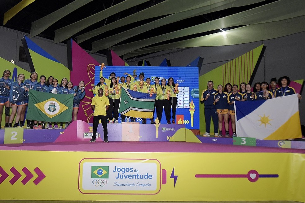 Os jogos de basquete pré-mirim feminino do Ceca contaram com