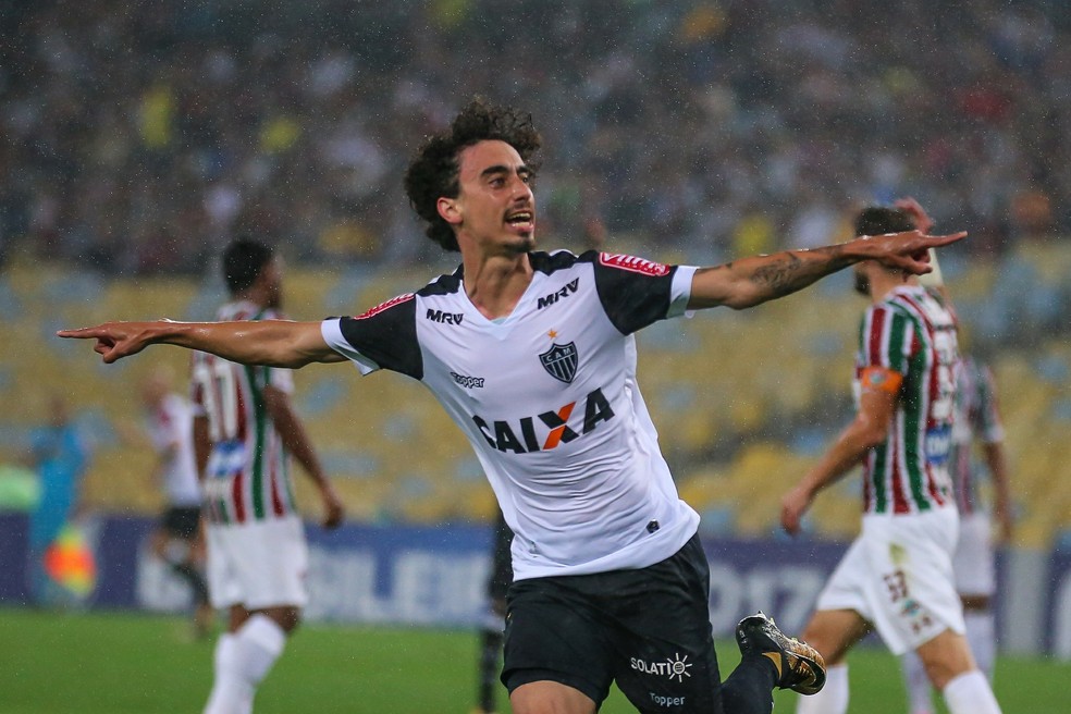 Valdívia comemora primeiro gol pelo São Paulo e revela: Na
