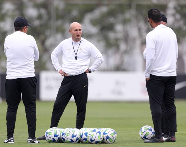 América-MG negocia a contratação de Cauan de Almeida, auxiliar do Corinthians