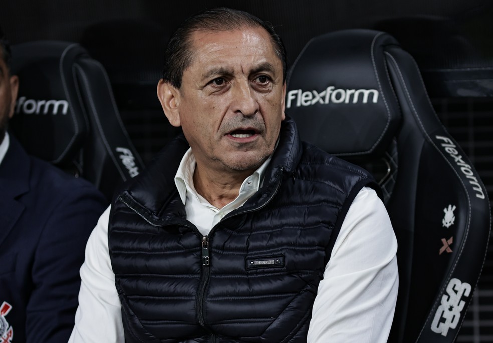 É O FIM DA HISTÓRIA? Reunião nesta quinta pode definir futuro de Ramón Díaz no Corinthians!