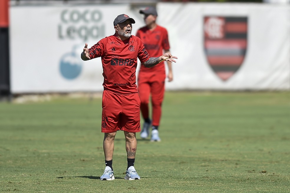 Jorge Sampaoli em treino do Flamengo — Foto: Marcelo Cortes/Flamengo