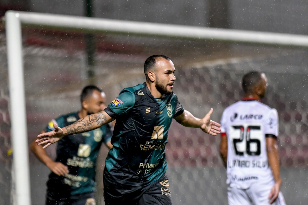 Botafogo-PB confirma a contratação de Éderson, e Gerson ganha a tão  esperada referência no ataque, botafogo-pb