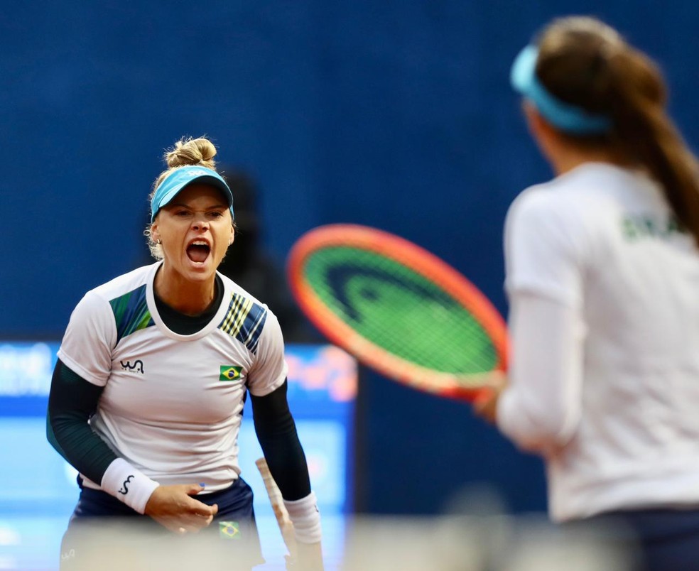 Dupla feminina do Brasil garante vaga na semifinal do tênis