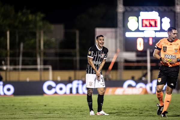 Atuações do Corinthians: time vai mal e perde mesmo com um a mais por 80 minutos; dê suas notas