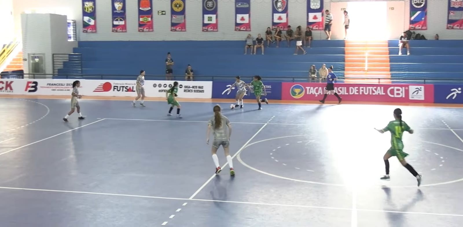 Epitaciolândia sofre gol no 1º tempo e estreia com derrota na Taça Brasil de Futsal Feminino Sub-15
