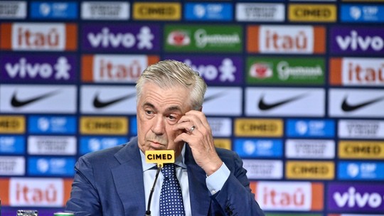 Ancelotti é apresentado e explica escolha pelo Brasil: "É a melhor seleção do mundo"