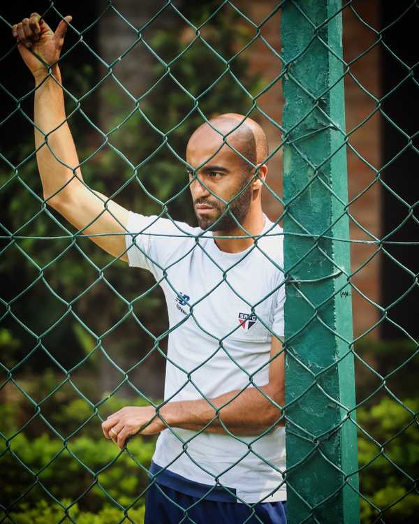 Lucas e Bobadilla reforçam São Paulo em MG; Ferraresi fica de fora