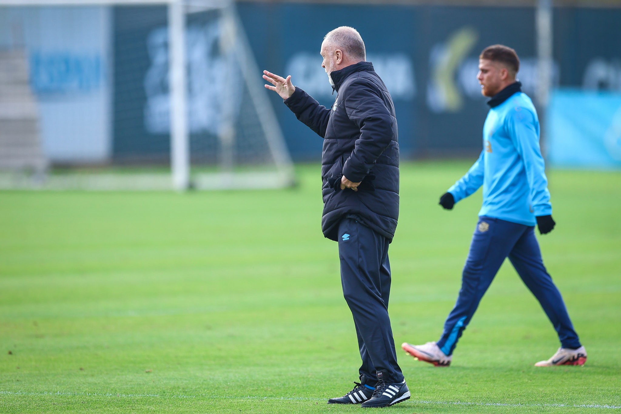 Confira os bastidores do primeiro teste do Grêmio durante pausa