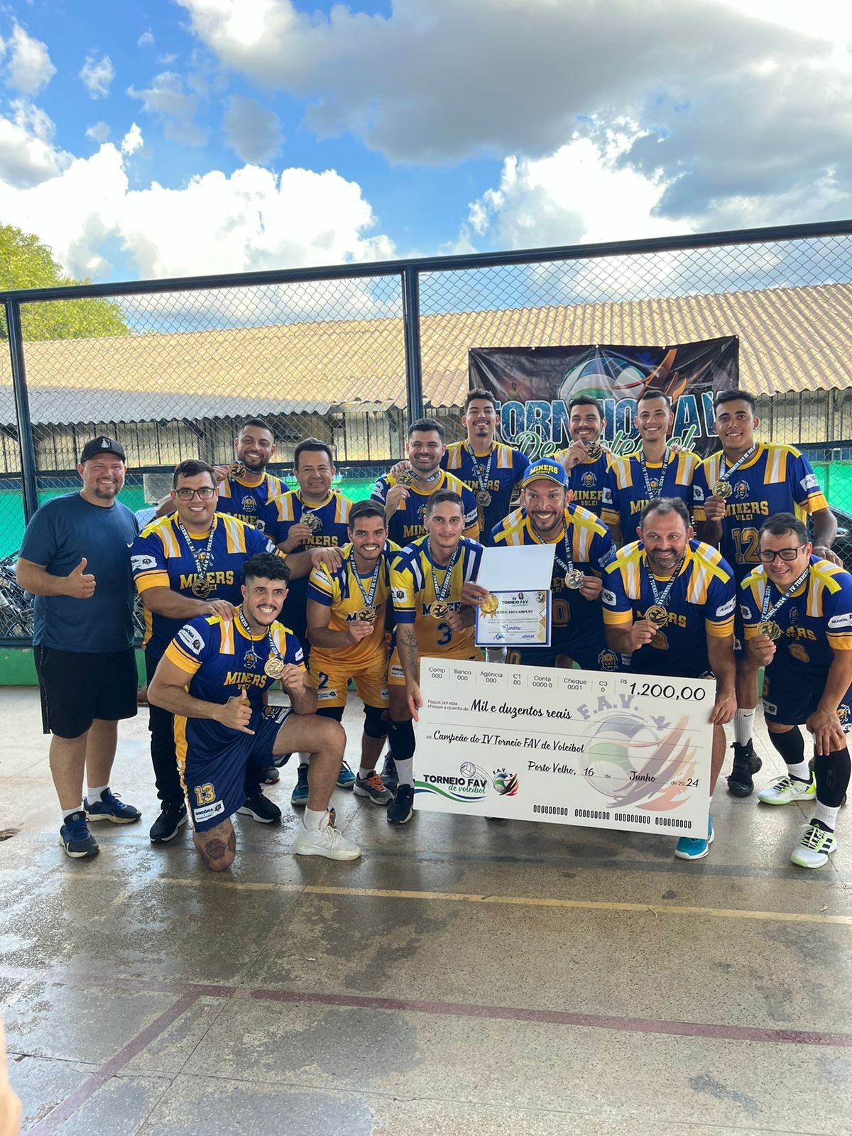 Invicto, Miners vence competição de vôlei com quase 20 equipes | Ge