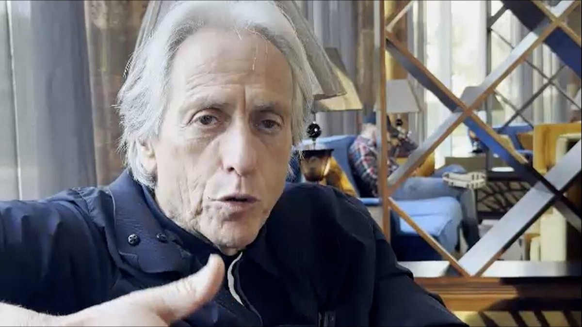 Jorge Jesus recorda saudade do Flamengo e se compara a Pedro Álvares Cabral.