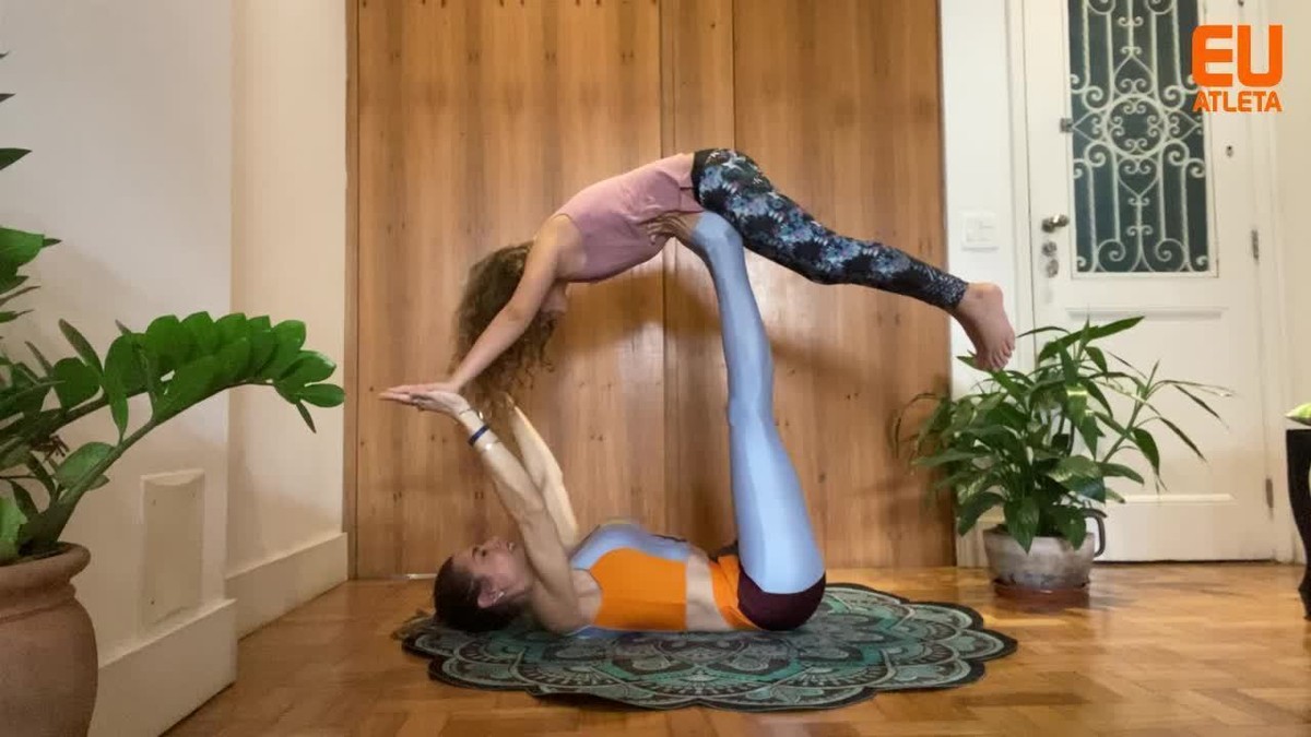Yoga para corredores: saiba os benefícios e aprenda 3 posturas