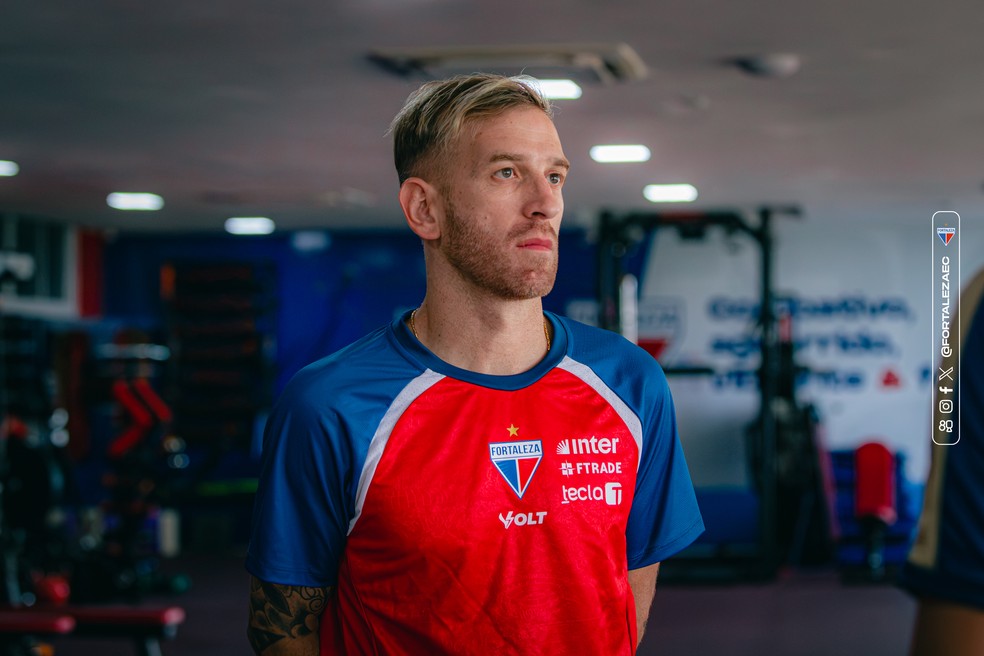 Pedro Henrique é regularizado pelo Fortaleza durante apresentação