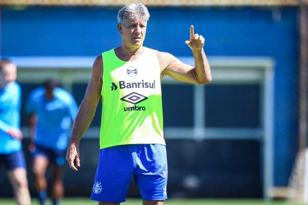 Renato elogia destaque de Diego Costa e visa mais um título pelo Grêmio