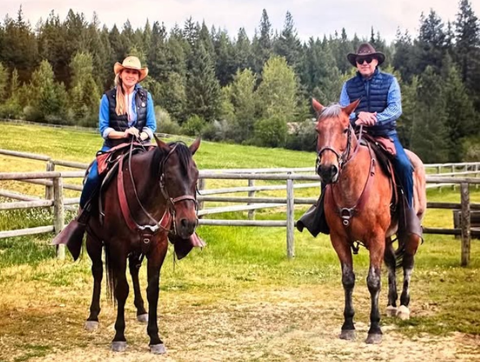 Carlo Ancelotti ao lado da esposa durante viagem a Montana, nos Estados Unidos — Foto: Reprodução / Instagram