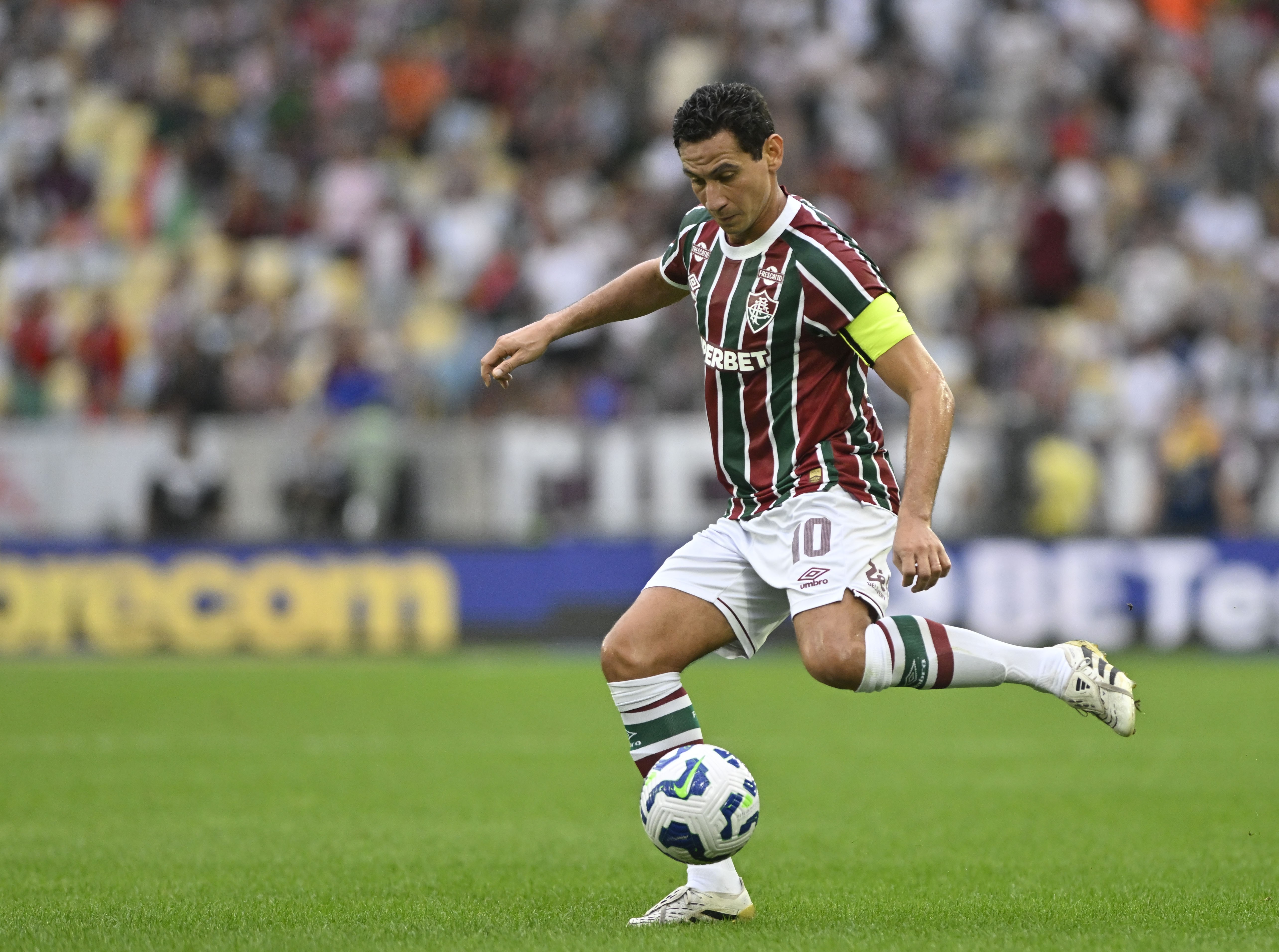 Com poucos jogos no ano, Ganso tem Data Fifa como trunfo para voltar a ser opção no Fluminense
