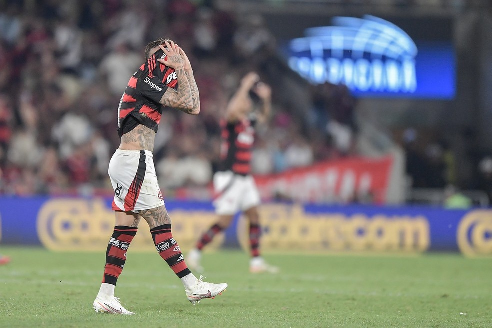 Cebolinha lamenta chance perdida em Flamengo x Vasco  Foto: Thiago Ribeiro / AGIF