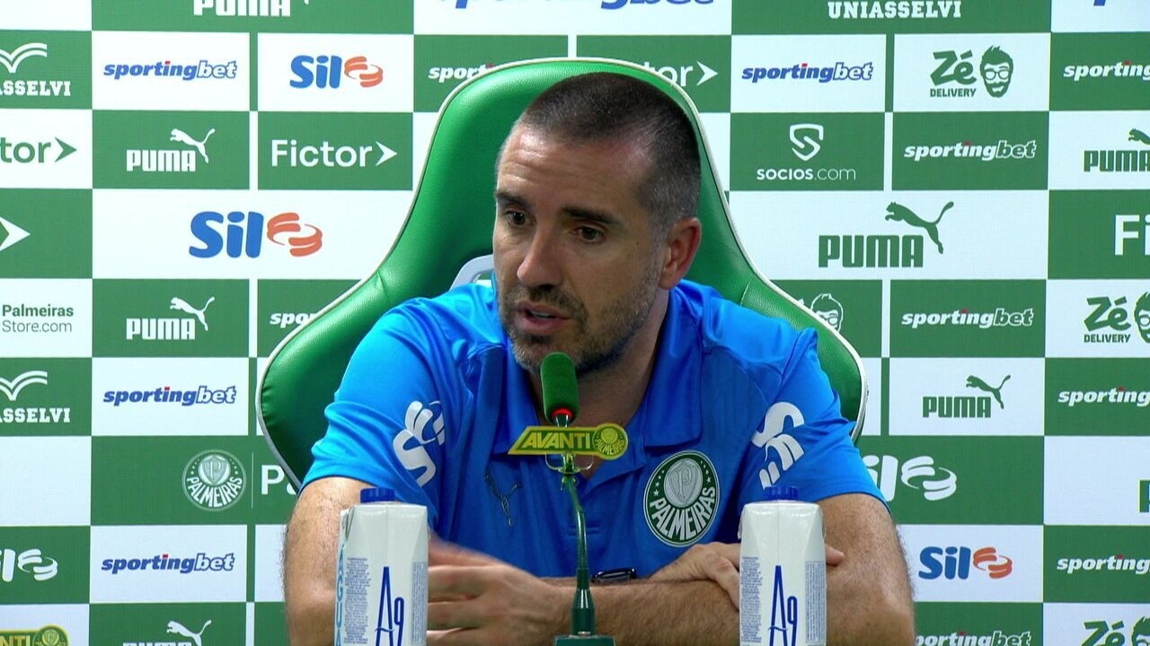 Auxiliar do Palmeiras chama arbitragem de amadora em derrota: 