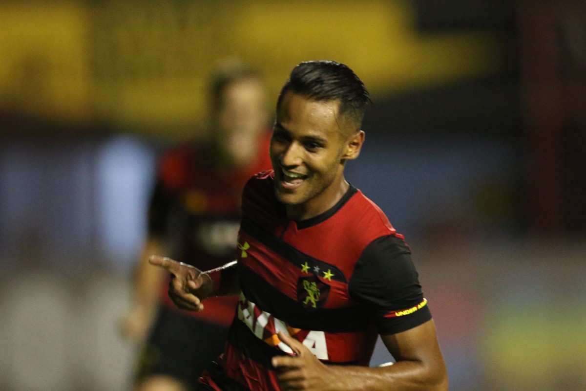 Fluminense acerta com Mateus Gonçalves, que estava no Sport, por empréstimo de um ano