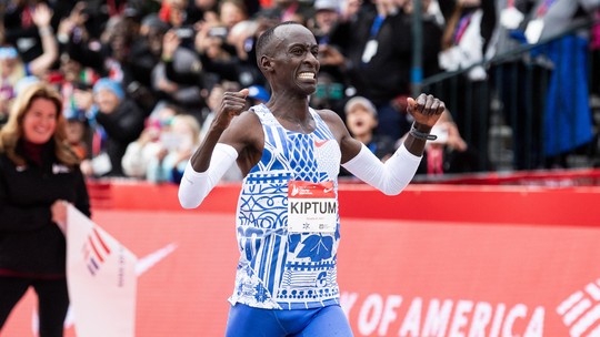 Morre, aos 24 anos, Kelvin Kiptum, recordista mundial da maratona