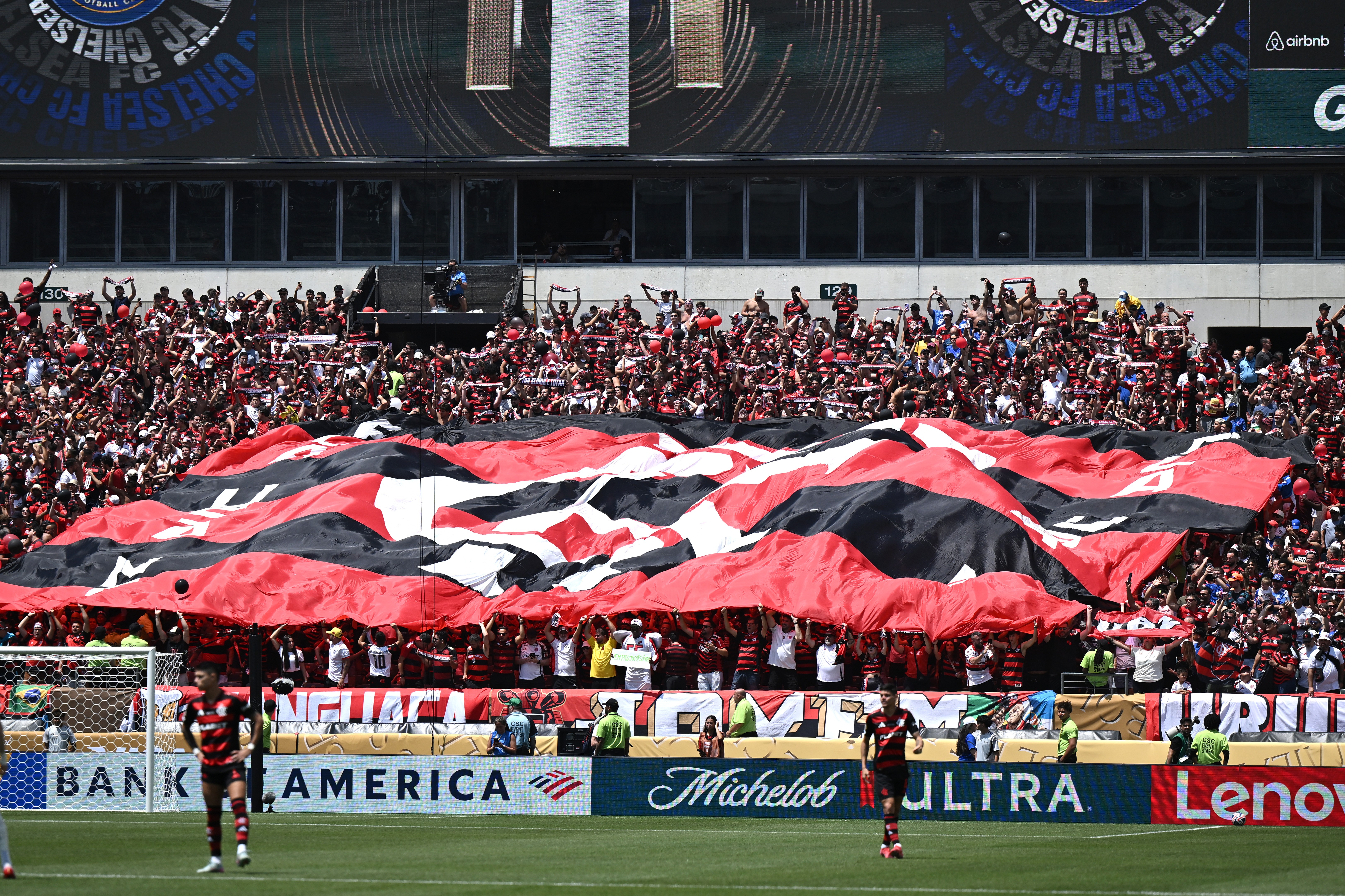Flamengo e Botafogo entre os cinco maiores públicos da 2ª rodada do Mundial.