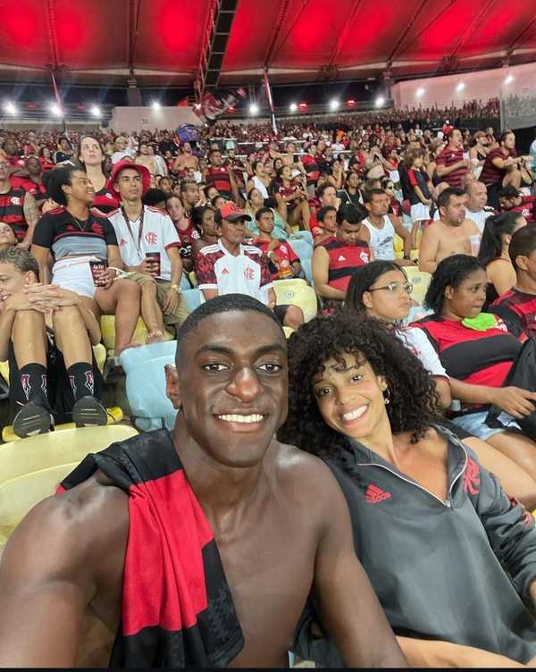 Finalista no lançamento do dardo é fã do café da avó e do Flamengo.