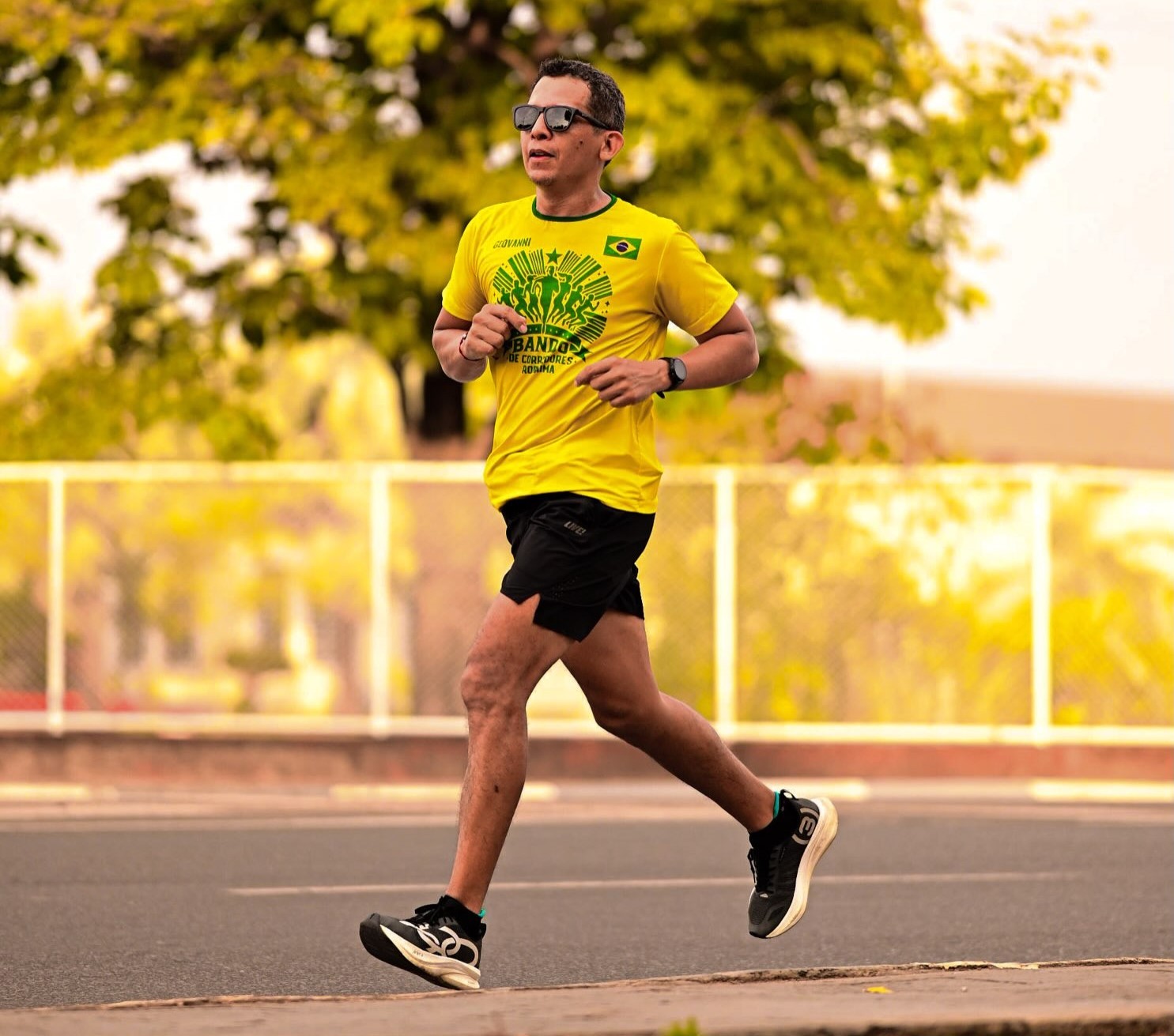 Atleta PCD é atropelado durante treino de corrida de rua