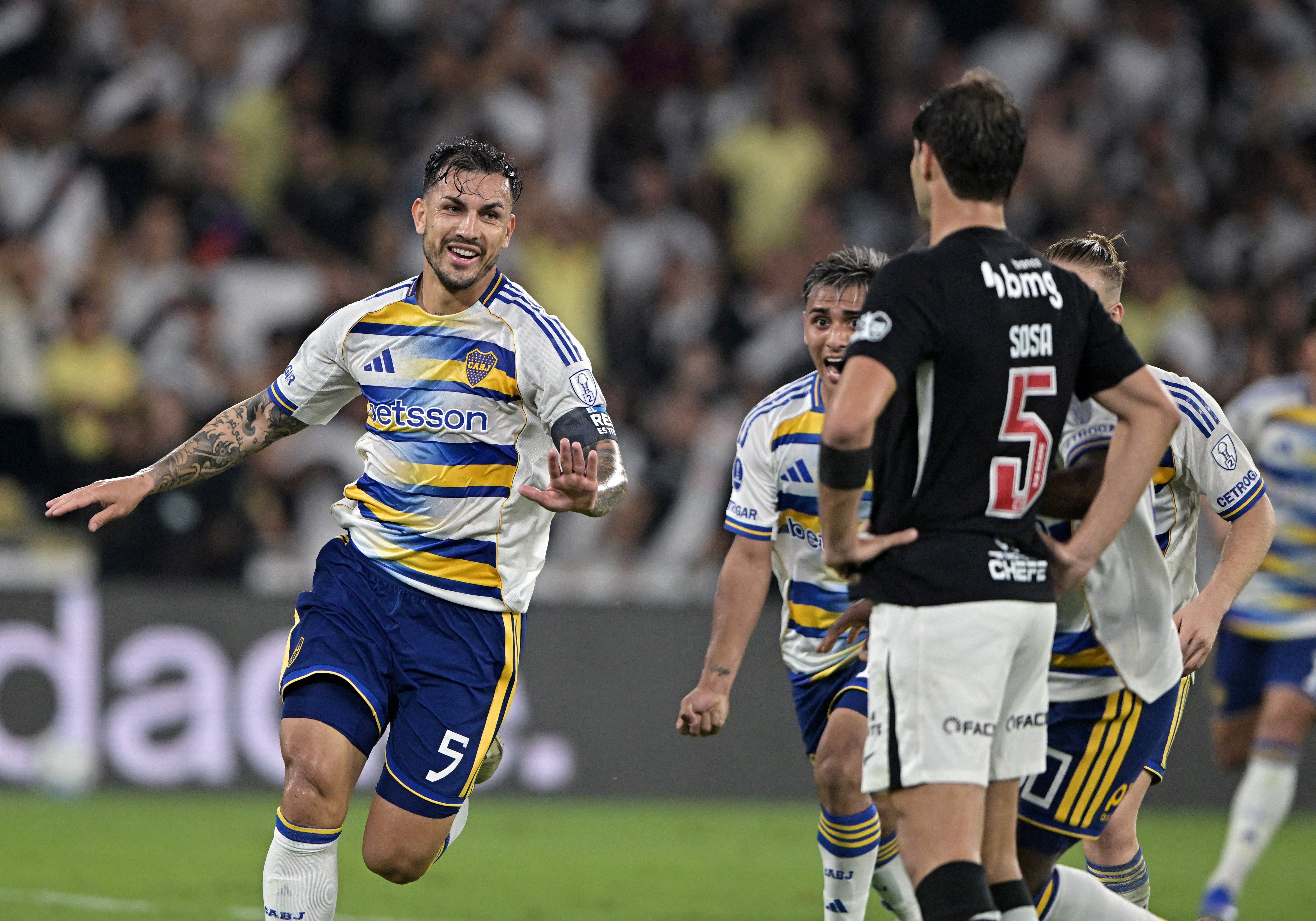 Do papelão na final da Copa ao ápice contra o Vasco no Maracanã, Paredes tira onda: "Em casa"