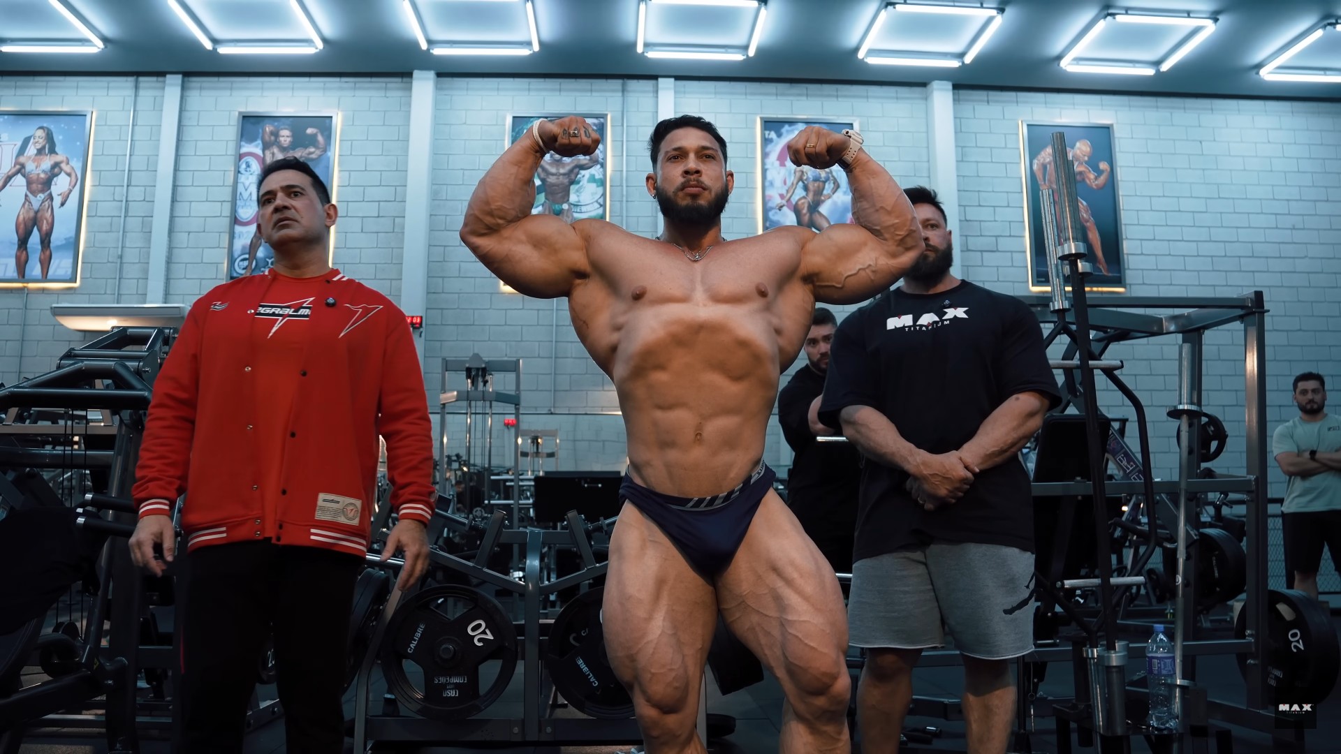 Ramon Dino compartilha novo treino de poses e impressiona fãs | Ge