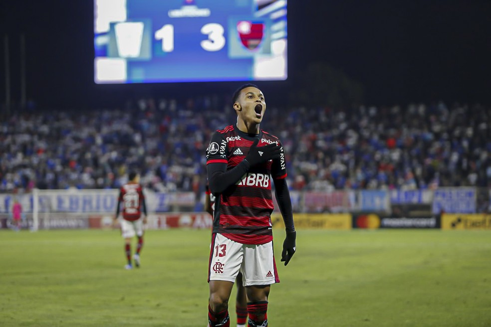 L&aacute;zaro - Universidad Cat&oacute;lica x Flamengo &mdash; Foto: Gilvan De Souza / Flamengo