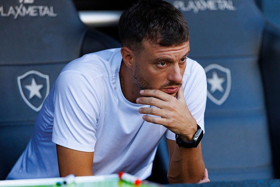 Martín Anselmi, treinador do Botafogo — Foto: Daniel Castelo Branco/Eurasia Sport Images/Getty Images