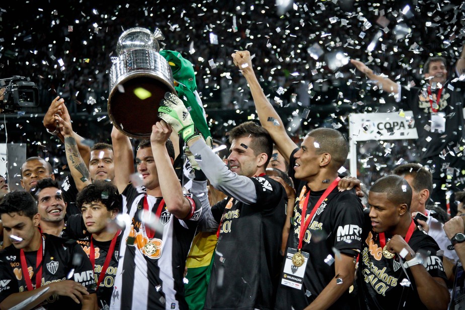 Campeão da Libertadores de 2013 decide voltar a jogar no Galo