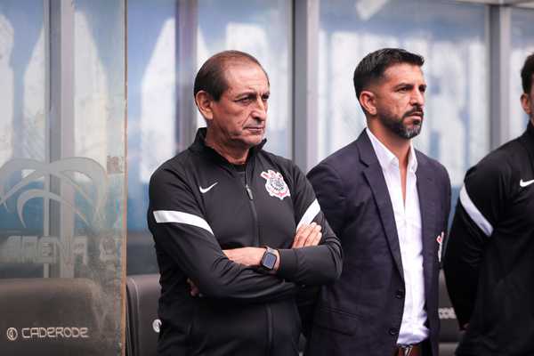 Ramón Díaz incentiva mentalidade ambiciosa no Corinthians para a temporada 2025
