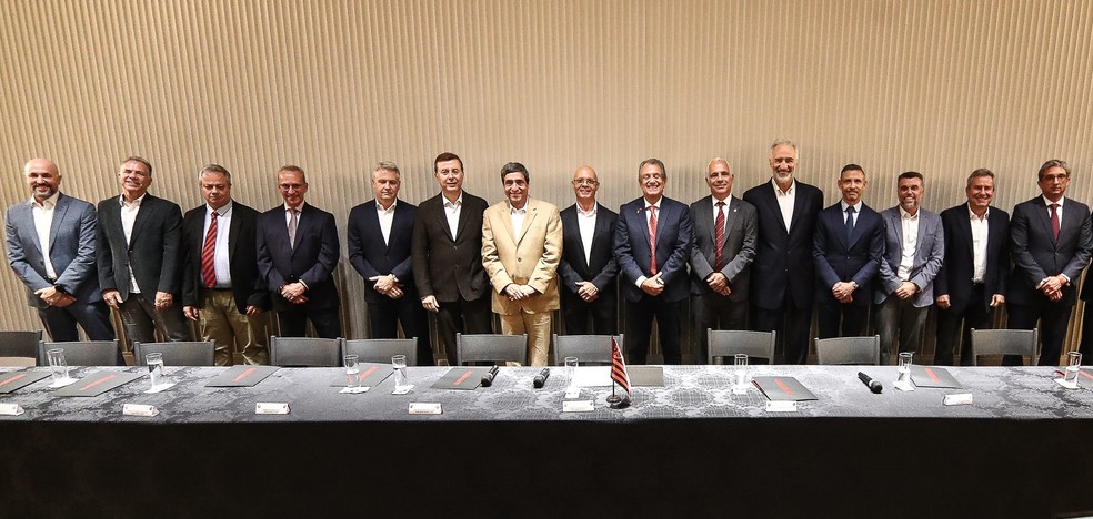 Bap e seus vice-presidentes no Flamengo — Foto: Gilvan de Souza / Flamengo