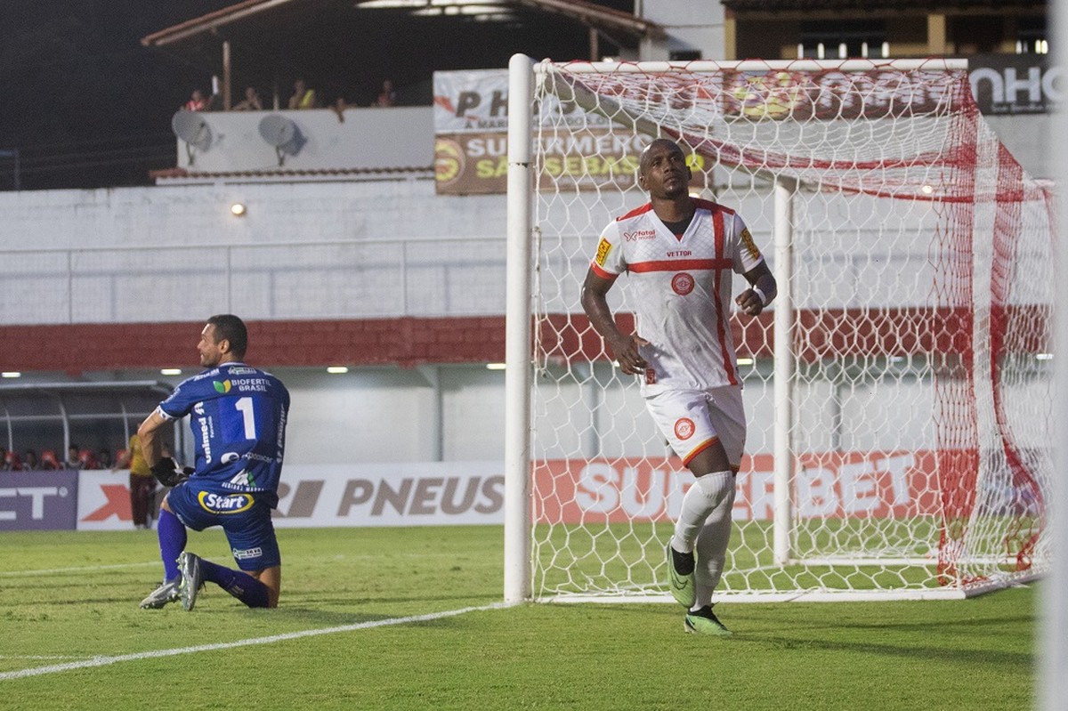 CSA acerta primeira contratação para temporada 2025 futebol ge