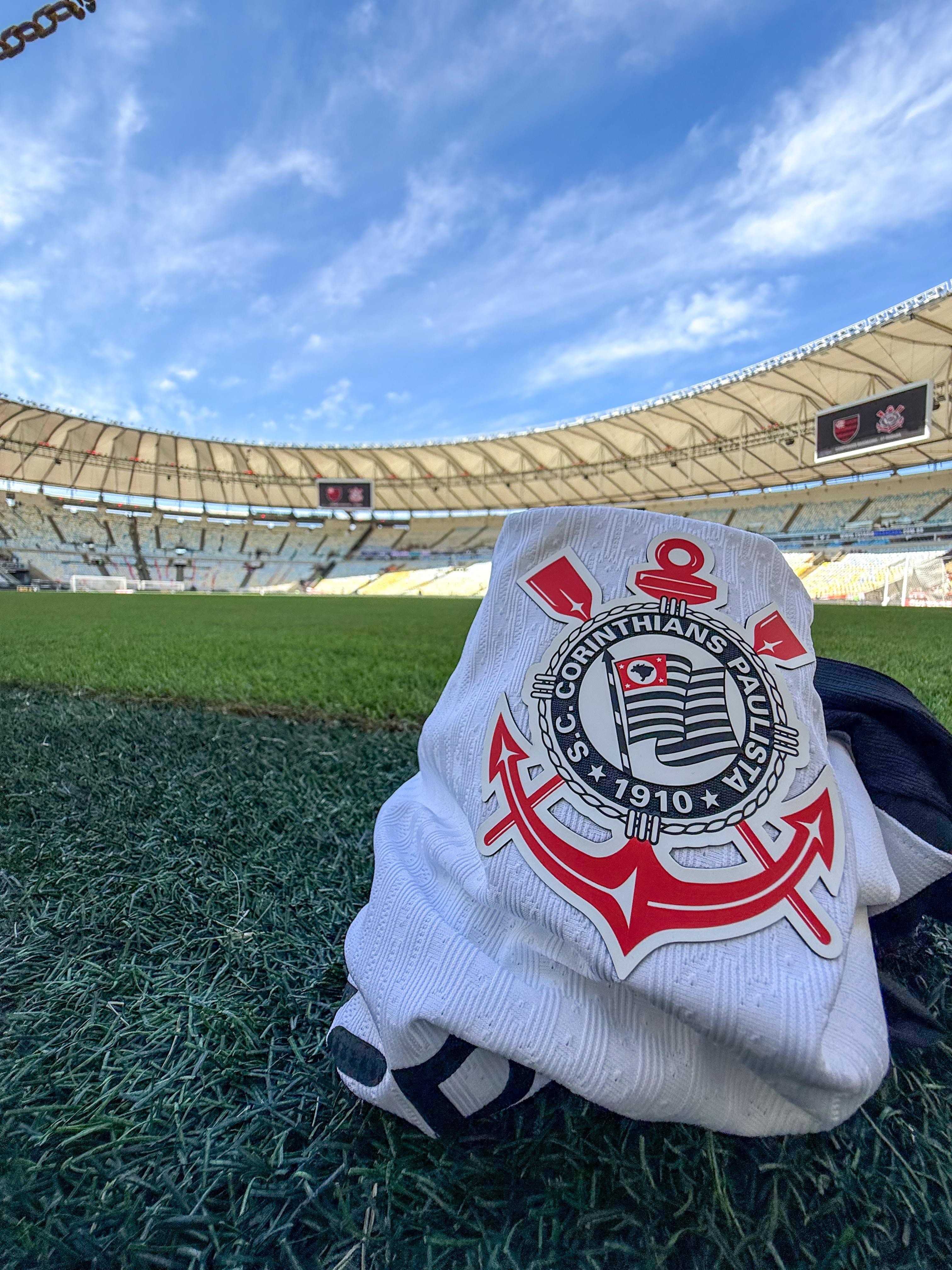 SEM CONTRATO? Adidas avalia retirada de proposta bilionária feita ao Corinthians