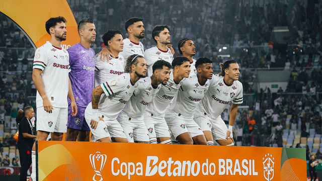 Time do Fluminense em jogo da Copa do Brasil