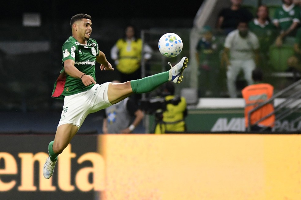URGENTE: Fiorentina faz oferta de R$ 78 milhões por joia do Palmeiras