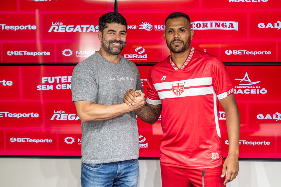 Mikael comenta trabalho no CRB para reduzir gordura | Ge