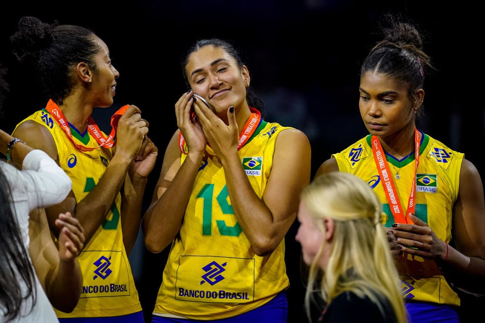 Brasil vence a Sérvia no tie-break e tem estreia positiva na Copa do Mundo  de Vôlei - Mais Esportes - Superesportes