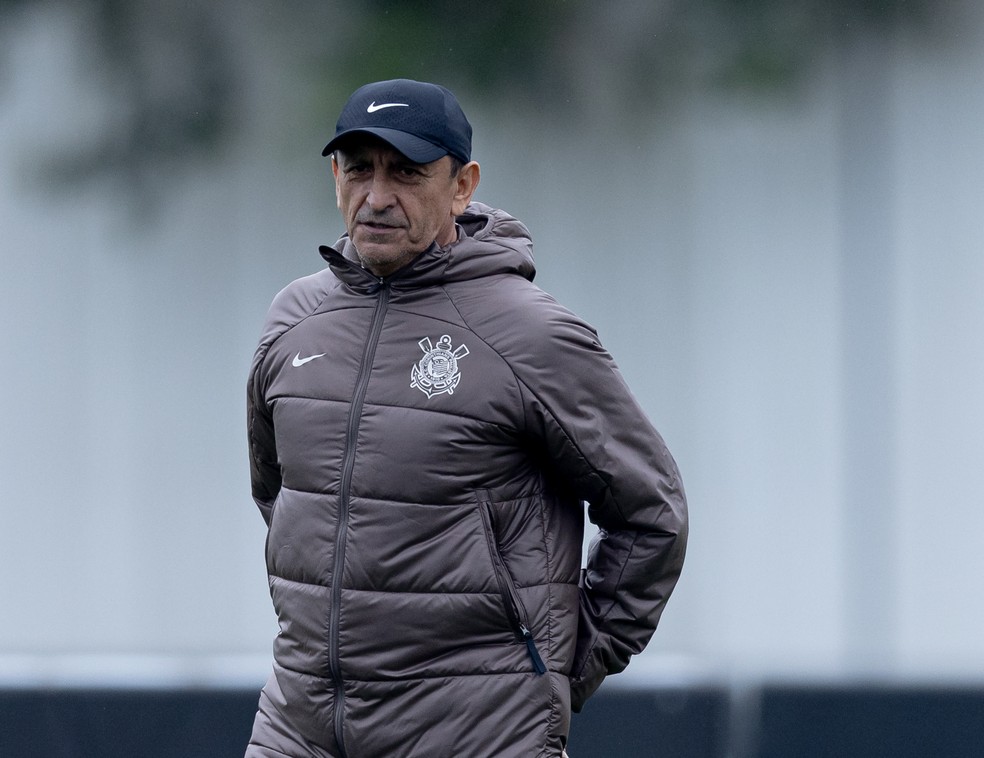 Ramón Díaz comanda treino do Corinthians  — Foto: Rodrigo Coca / Ag.Corinthians