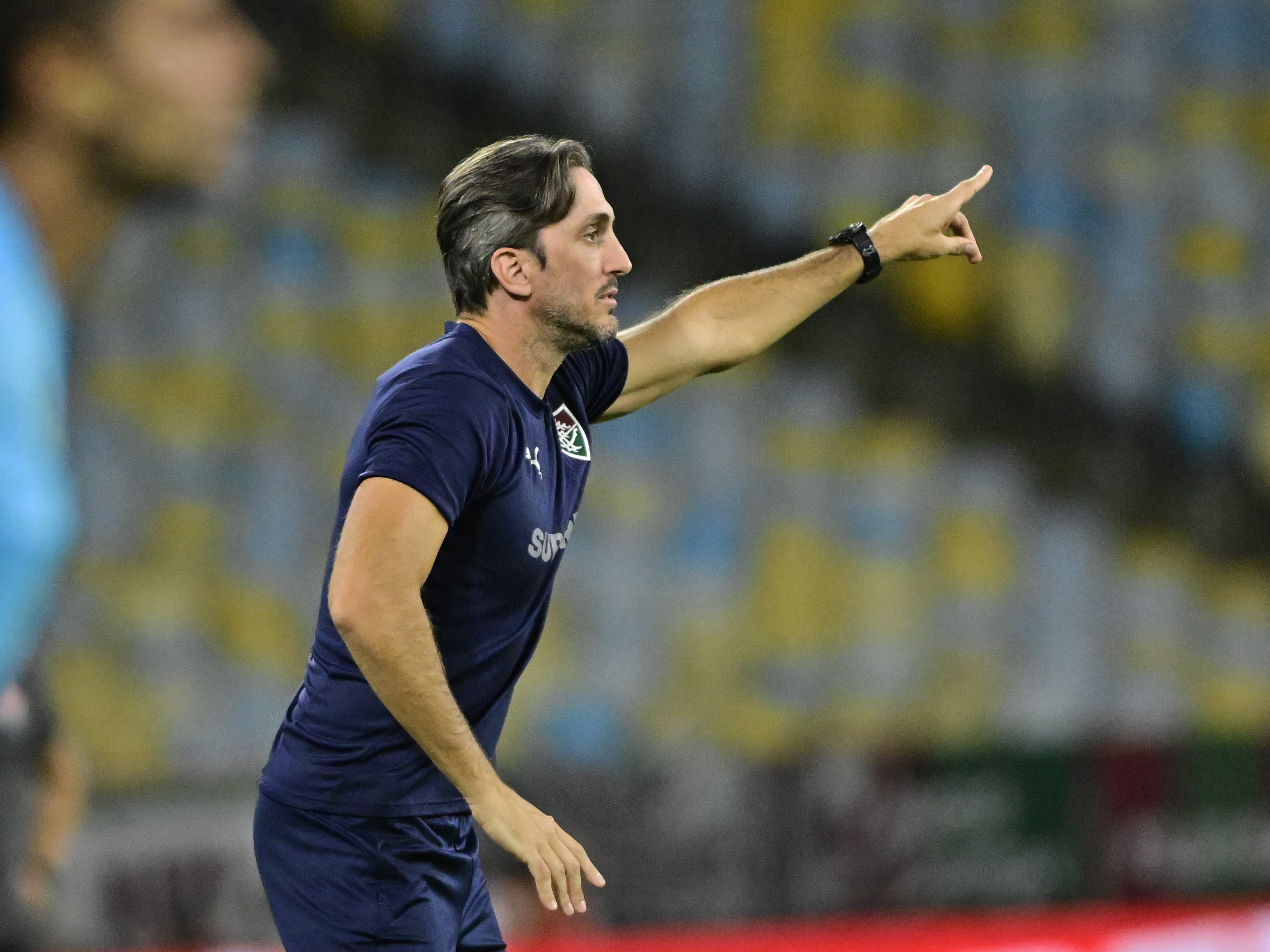 Zubeldía comenta gritos de burro e pede calma à torcida do Fluminense: "Momento mais complicado do que realmente é"