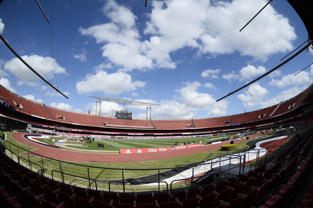 São Paulo precisa fazer jogo duro por Brenner, agora sob nova direção