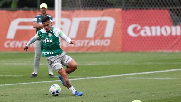 Na mira do Zenit, Artur foca em busca por título no Palmeiras: 