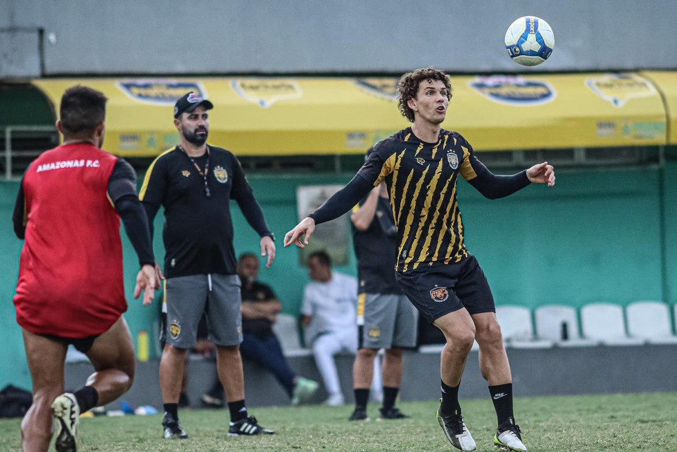 Fabiano destacou o entrosamento da defesa &mdash; Foto: Jo&atilde;o Normando/Amazonas FC