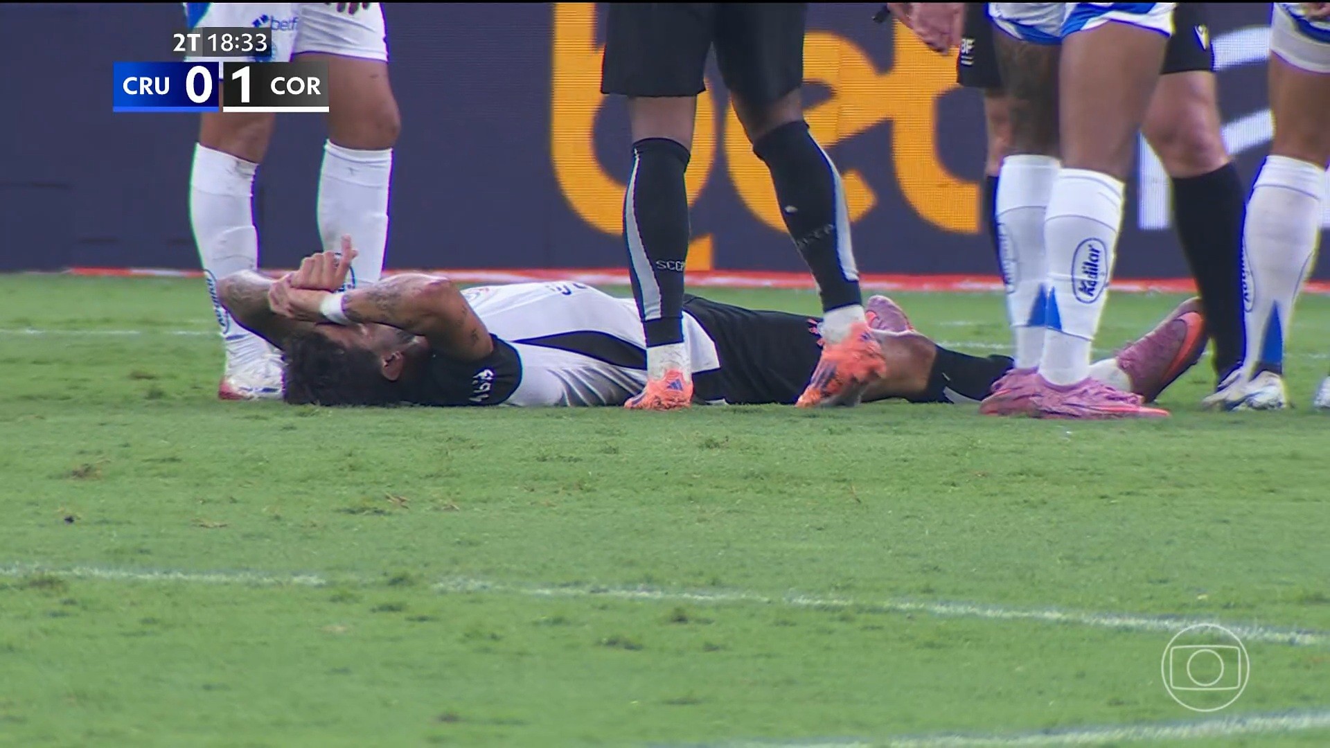 Dor preocupa: Yuri Alberto sente incômodo, é substituído e gera preocupação no Corinthians antes da Copa do Brasil