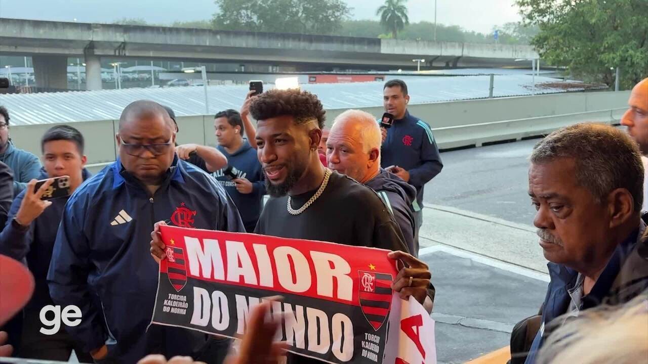 Emerson Royal chega ao Rio para assinar com o Flamengo | Ge