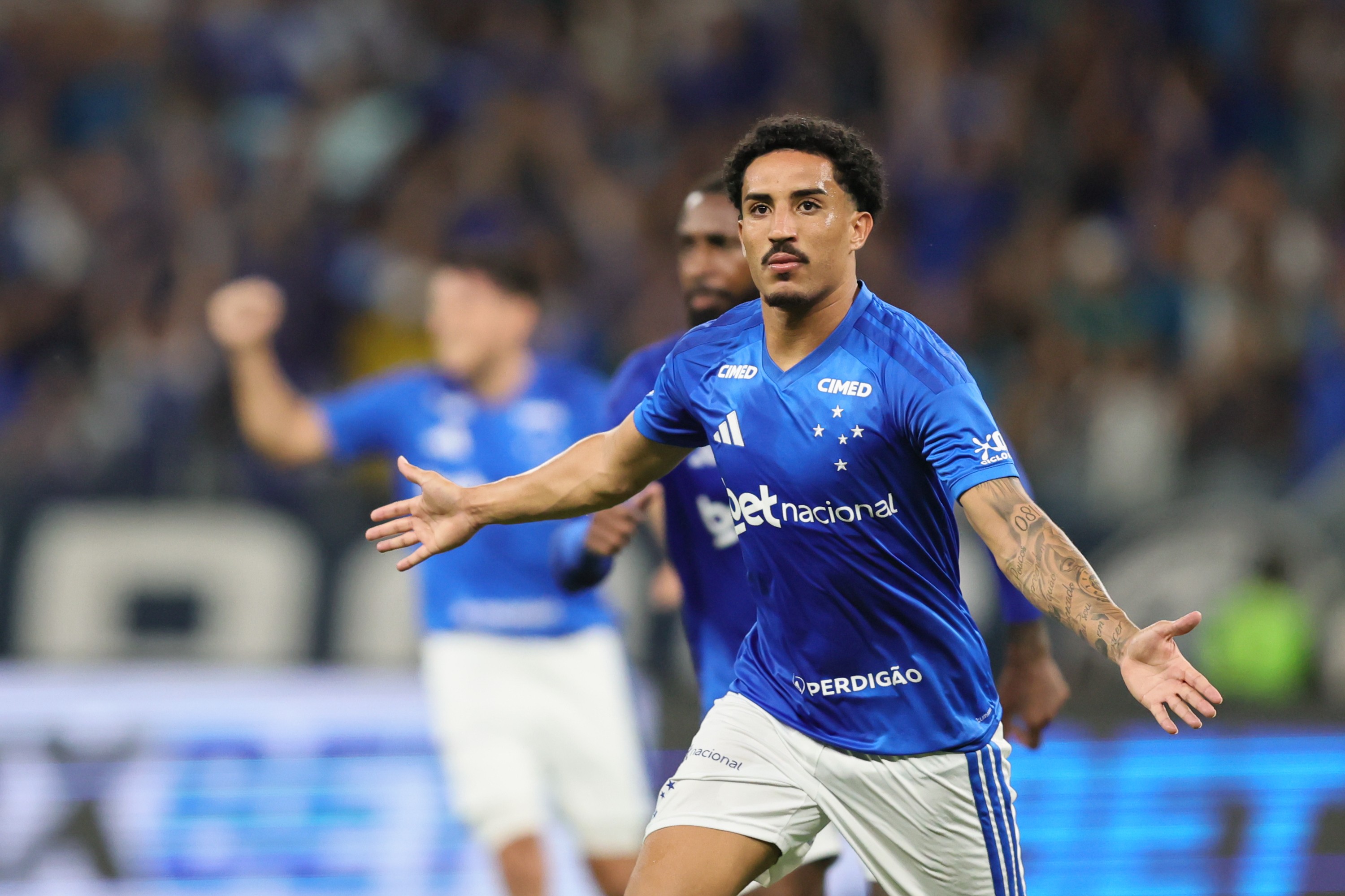 Cartola 2026: aposta em meias do Cruzeiro no clássico mineiro dá o tom das Dicas Econômicas #14