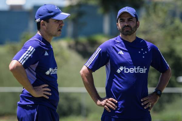 Escalação do Cruzeiro: delegação viaja para enfrentar o Coritiba com novidades; veja time