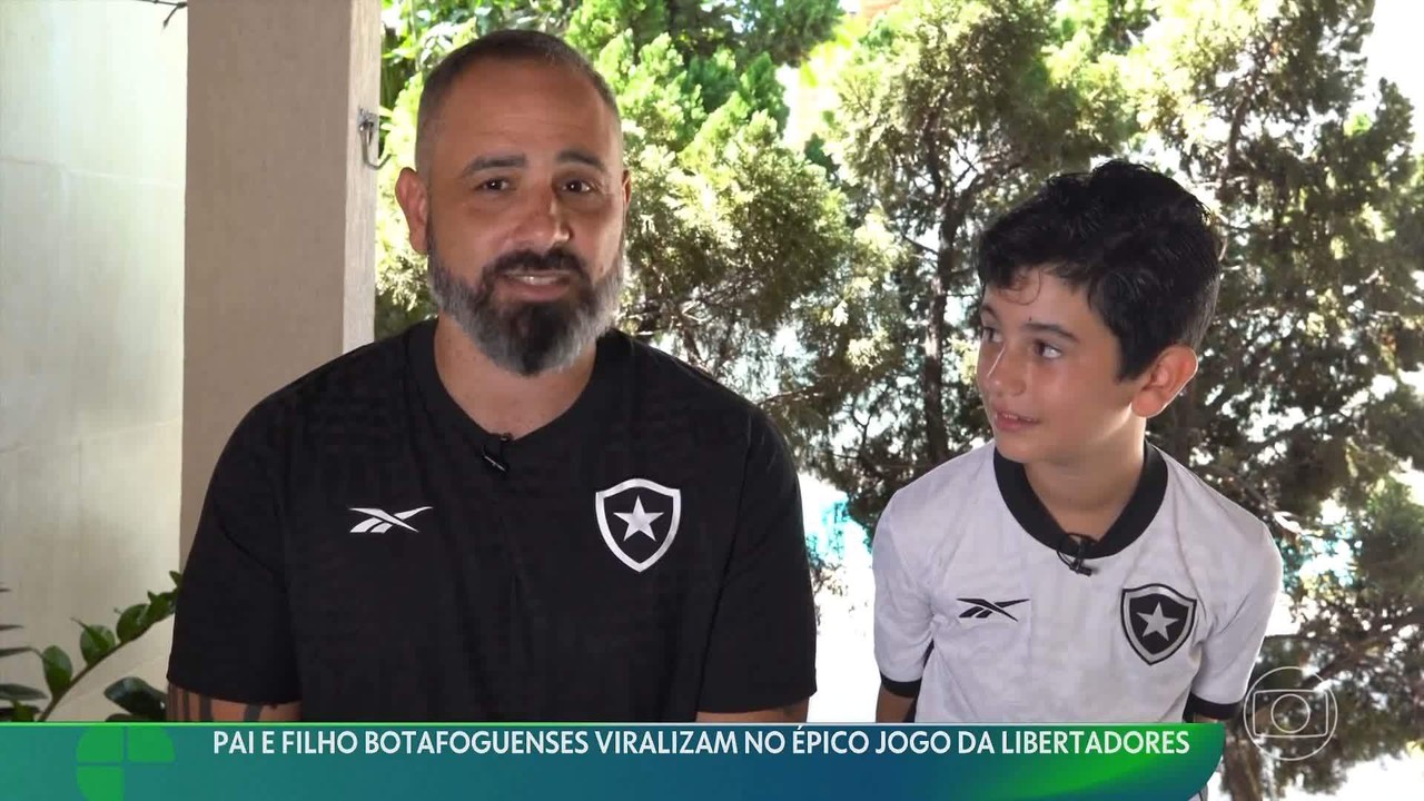 Pai e filho botafoguenses viralizam no épico jogo da Libertadores