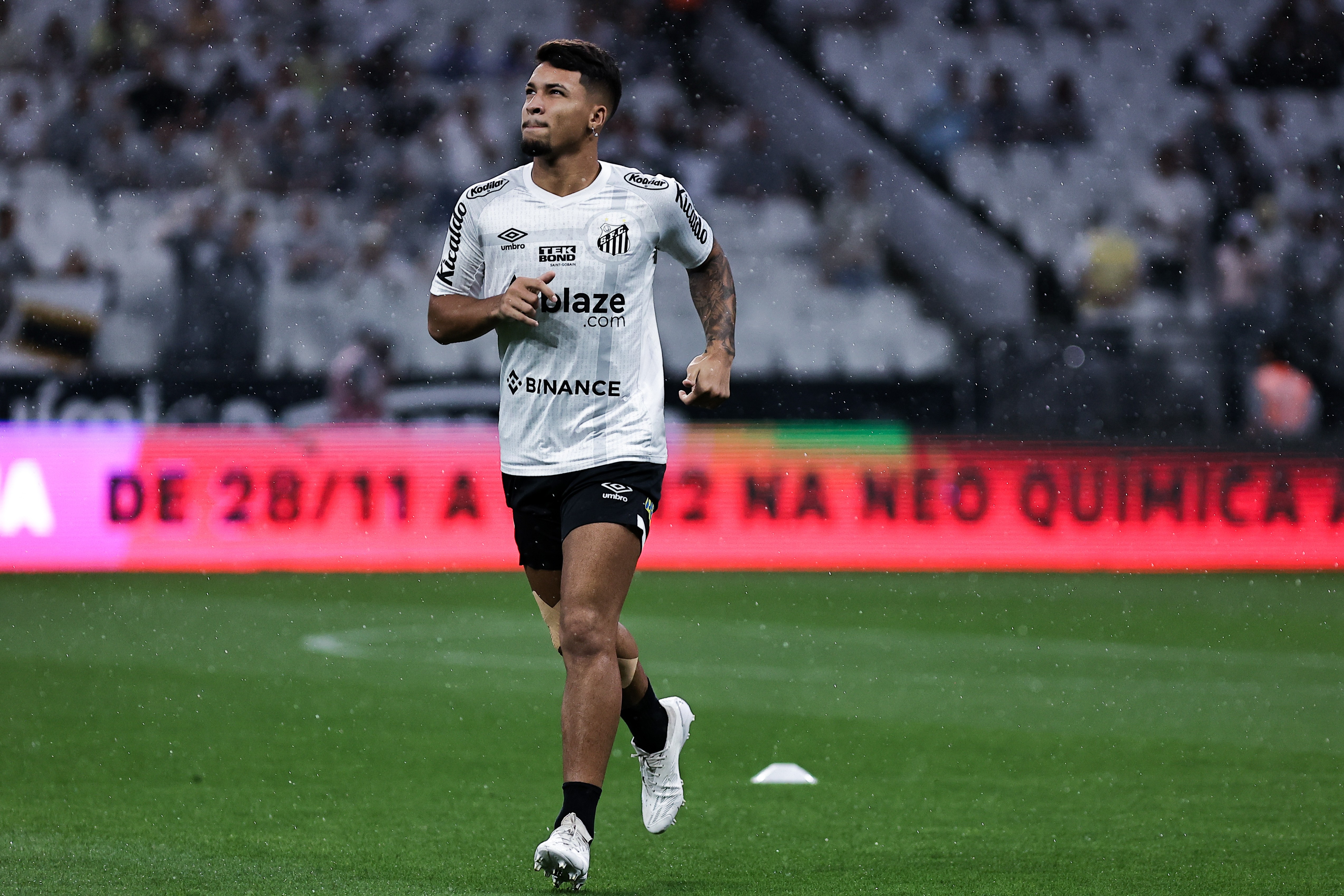 Nino se acerta com Zenit, Santos vende Marcos Leonardo e Inter contrata ...